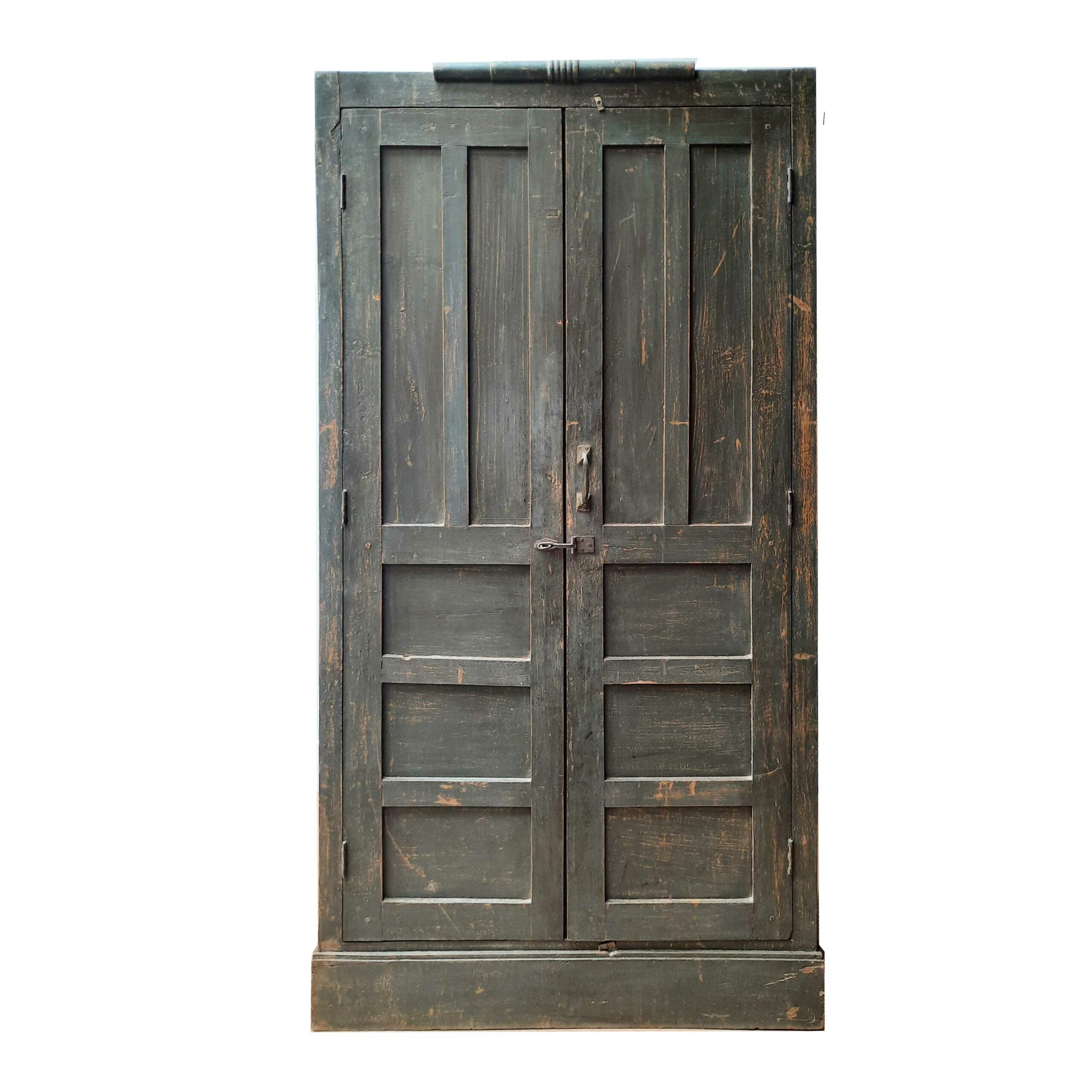 Armario de madera gris