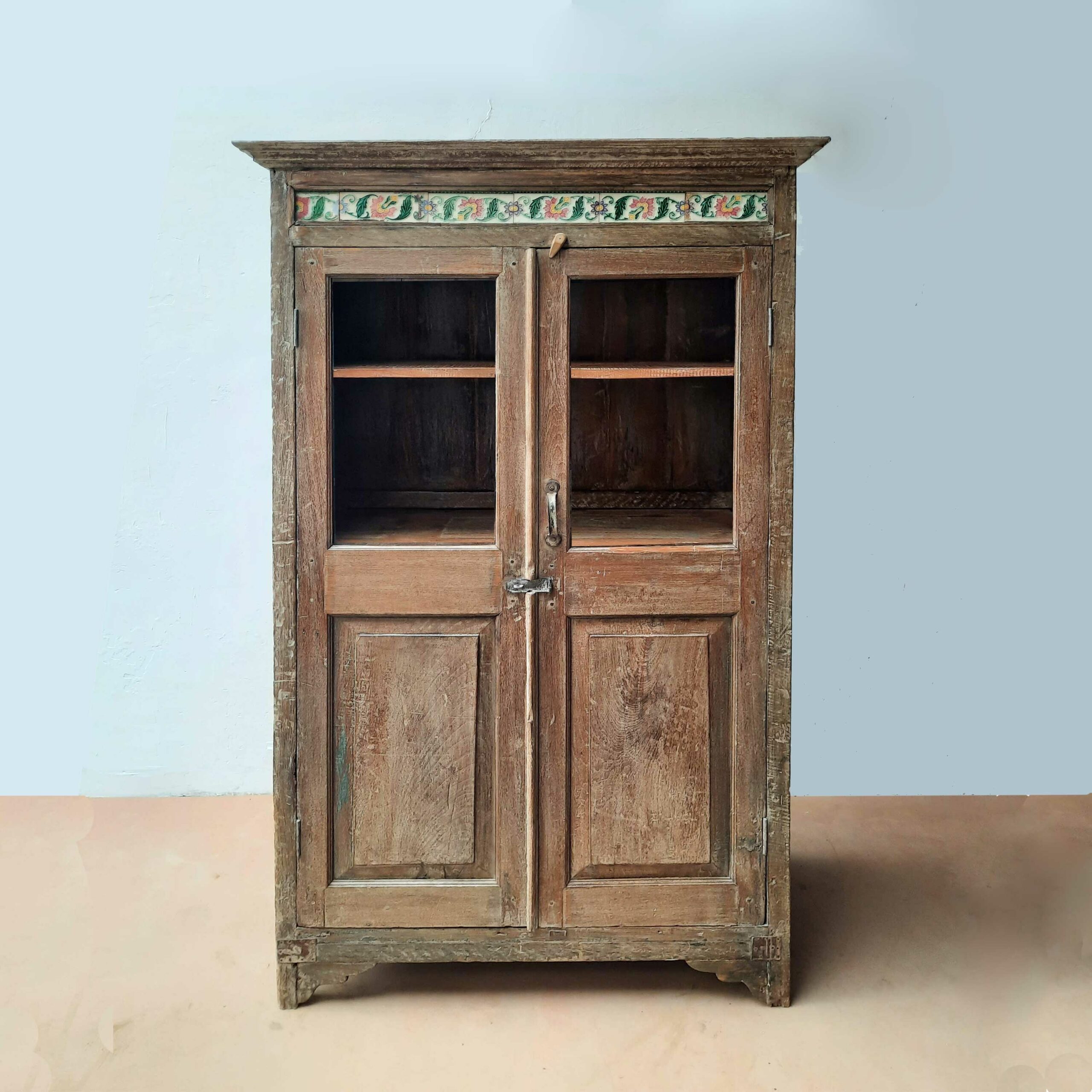 armario-casa-azul-8-PA-WG-AL-L-3-101X50X182 Armario acristalado de madera y cerámica