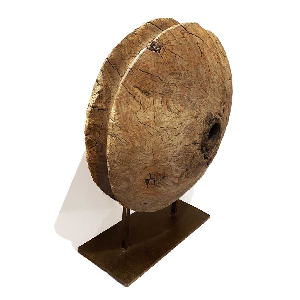 Antigua polea de pozo