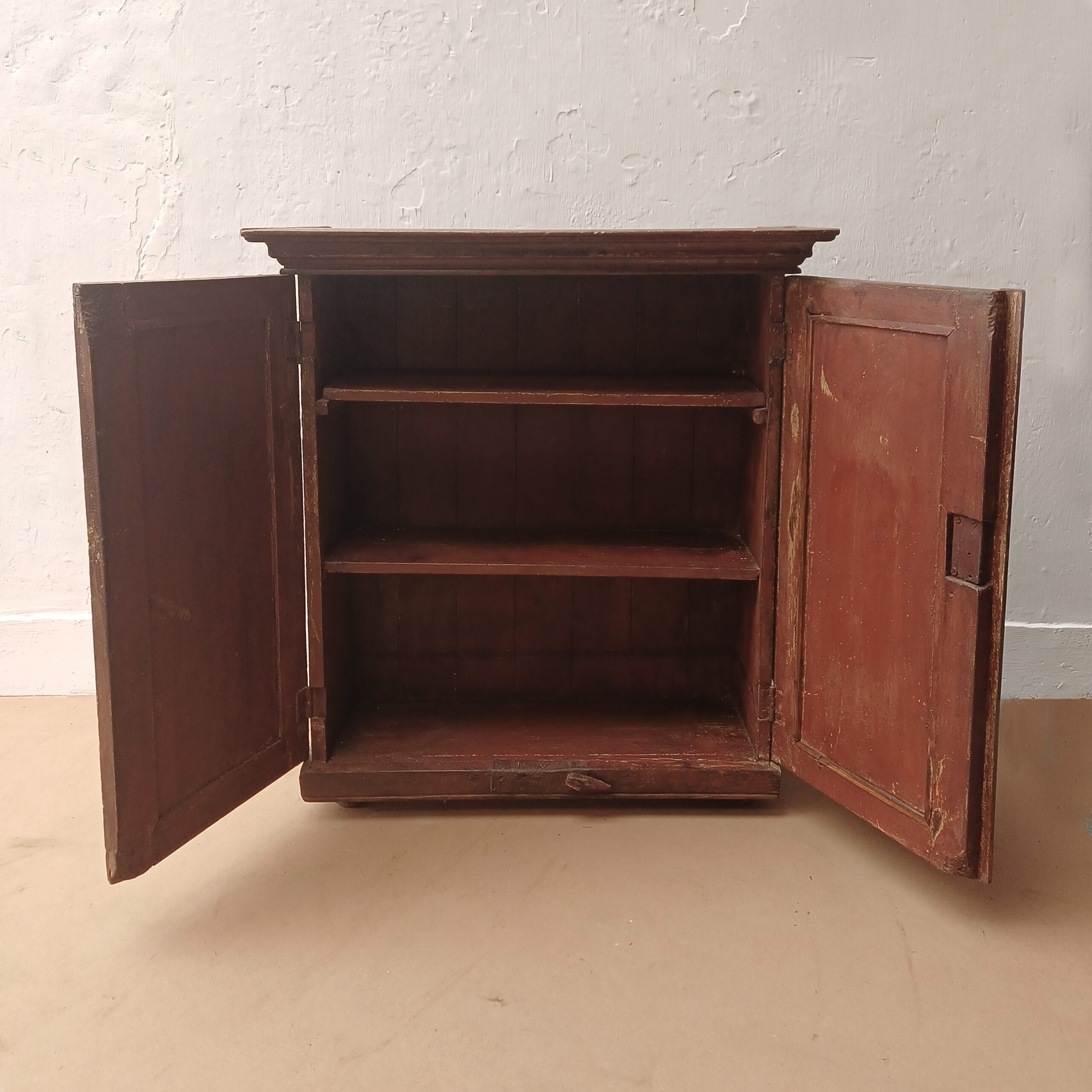 Aparador Amina Aparador Amina abierto