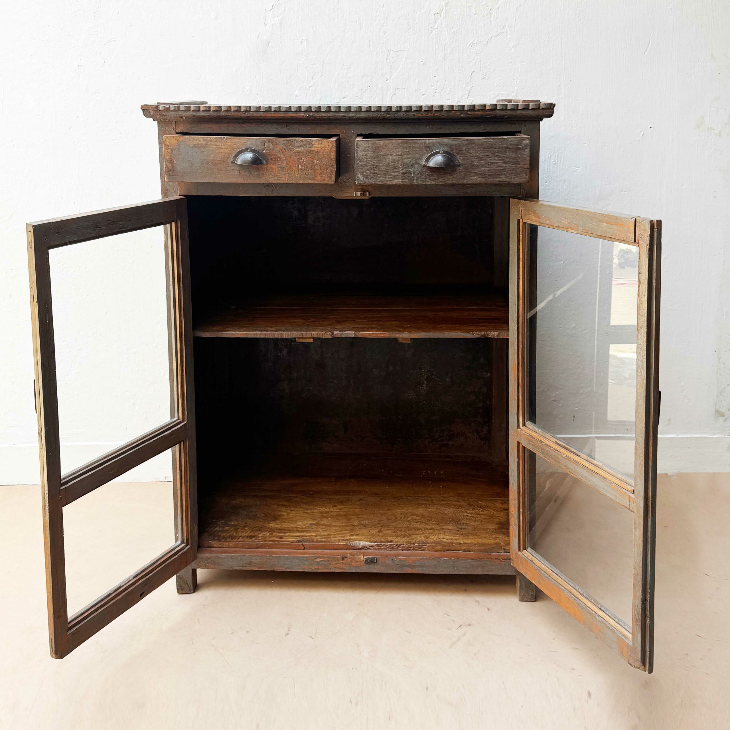 Aparador Cheentee Interior del Aparador Cheentee de Casa Azul