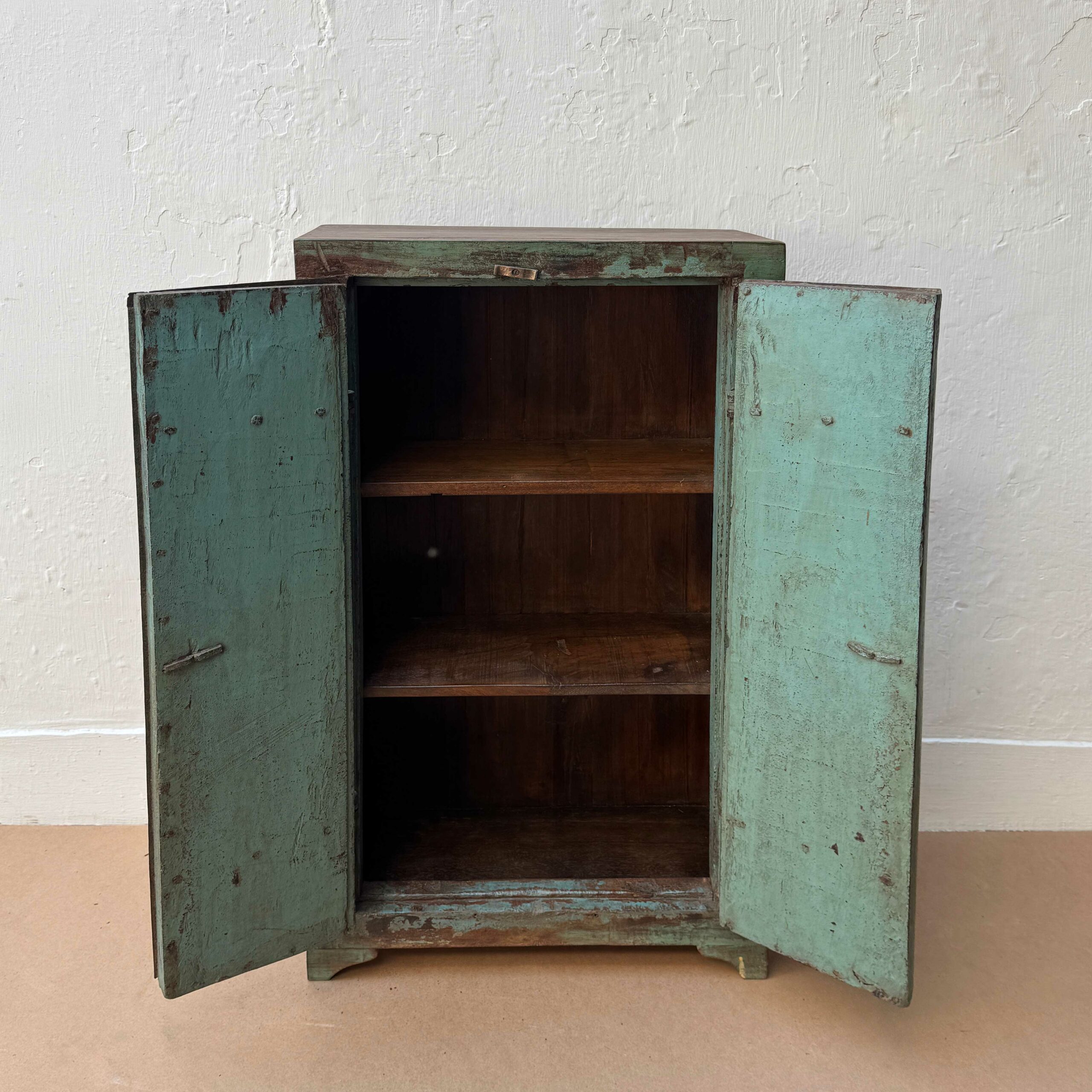 Armario Hara iNTERIORDEL Armario Hara de Casa Azul