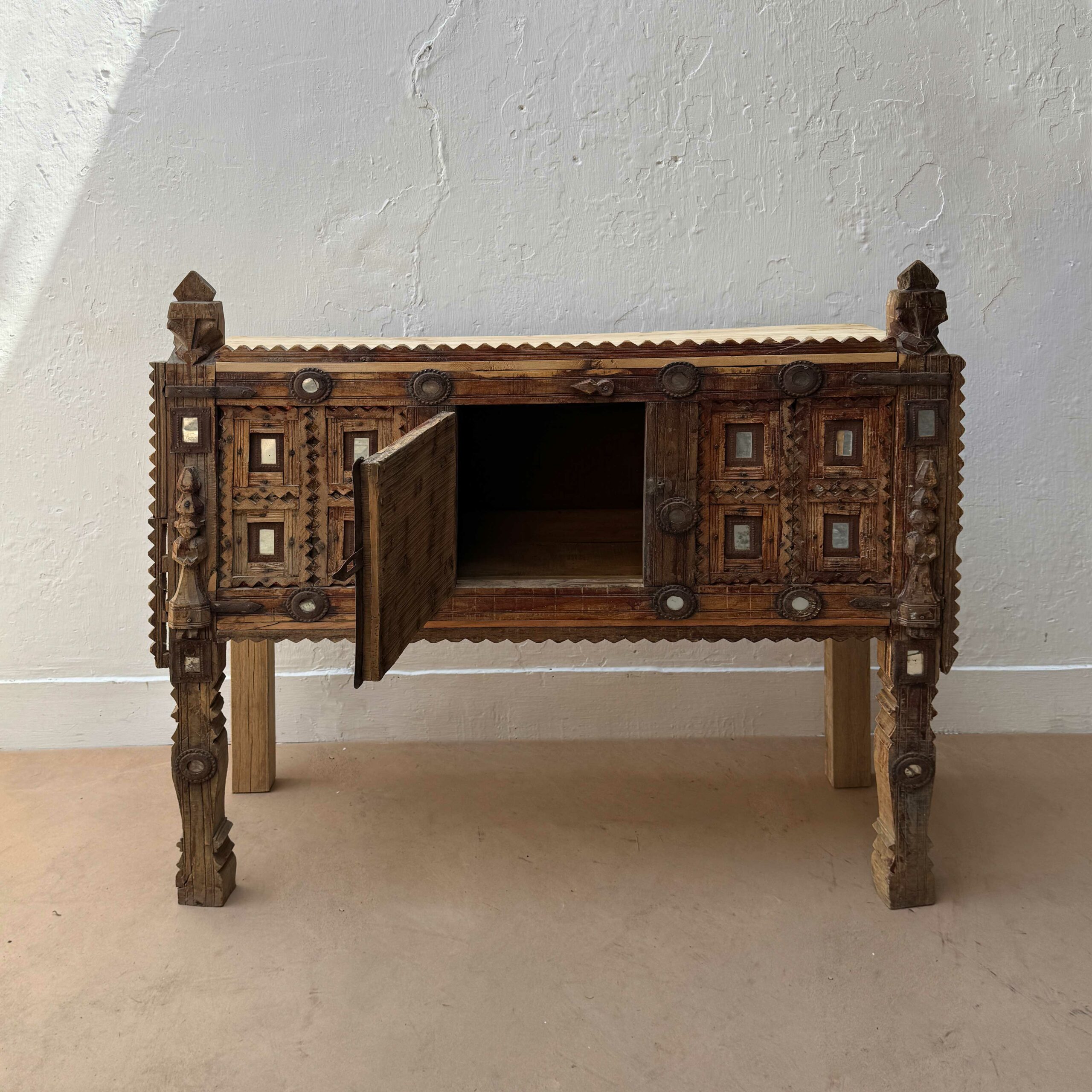 Damchya-1-JO-W-DA-L-3-lateral-109X35X109